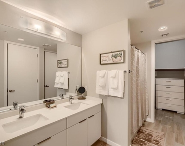 353 E Bonneville Avenue - Photo Thumbnail 9