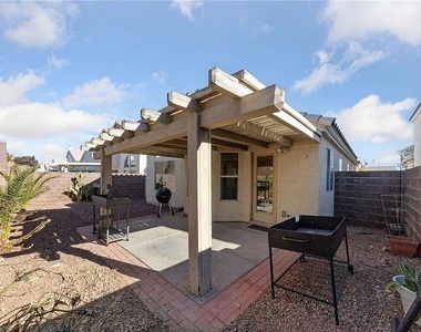 1729 Villa Vista Way - Photo Thumbnail 21