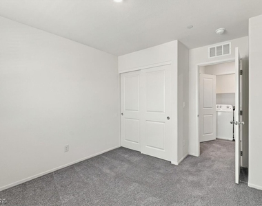 4841 Wine Ridge Avenue - Photo Thumbnail 18