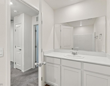 4841 Wine Ridge Avenue - Photo Thumbnail 16