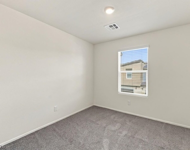4841 Wine Ridge Avenue - Photo Thumbnail 12