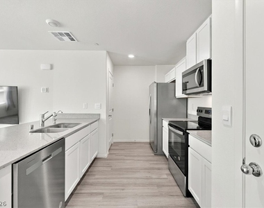 4841 Wine Ridge Avenue - Photo Thumbnail 2