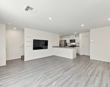 4841 Wine Ridge Avenue - Photo Thumbnail 1