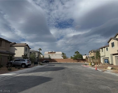 4627 Chestnut Bark Court - Photo Thumbnail 37