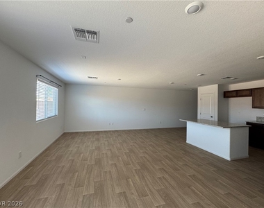 4627 Chestnut Bark Court - Photo Thumbnail 8