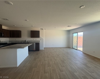 4627 Chestnut Bark Court - Photo Thumbnail 7