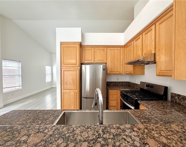 9931 W Cherokee Avenue - Photo Thumbnail 9