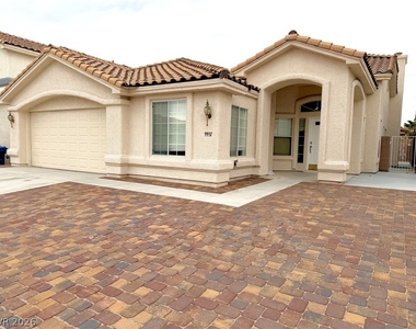 9931 W Cherokee Avenue - Photo Thumbnail 1