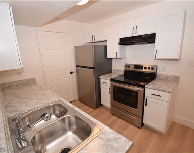 230 Mission Catalina Lane - Photo Thumbnail 8