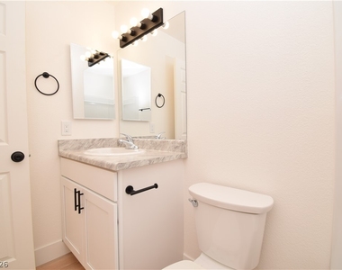 230 Mission Catalina Lane - Photo Thumbnail 12