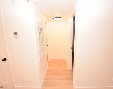 230 Mission Catalina Lane - Photo Thumbnail 9