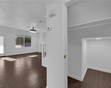 7063 Pacific Coast Street - Photo Thumbnail 14