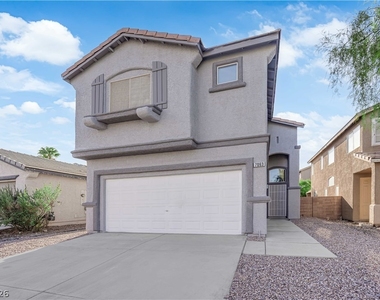 7063 Pacific Coast Street - Photo Thumbnail 3