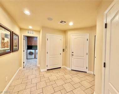 8578 Silver Coast Street - Photo Thumbnail 8