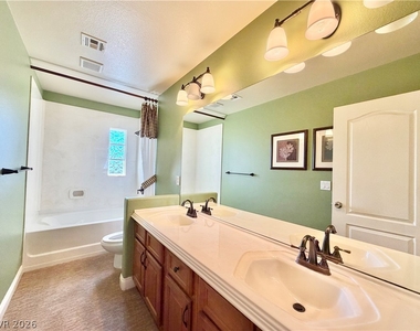 8578 Silver Coast Street - Photo Thumbnail 37