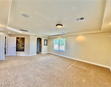 8578 Silver Coast Street - Photo Thumbnail 27