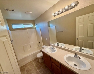 6109 Blue Luna Street - Photo Thumbnail 21