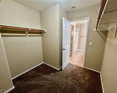 6109 Blue Luna Street - Photo Thumbnail 39
