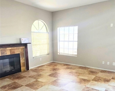 2601 Country Maple Avenue - Photo Thumbnail 9