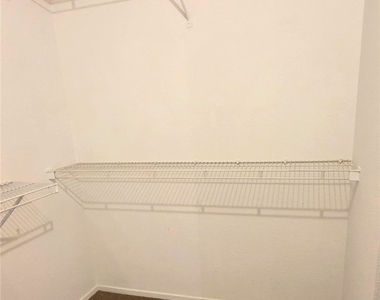 2601 Country Maple Avenue - Photo Thumbnail 13