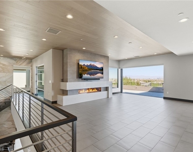 11142 San Terrazo Place - Photo Thumbnail 13