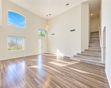 8024 Painted Clay Avenue - Photo Thumbnail 4