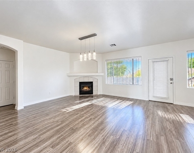 8024 Painted Clay Avenue - Photo Thumbnail 5