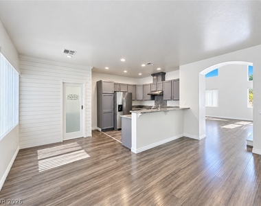 8024 Painted Clay Avenue - Photo Thumbnail 8