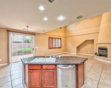 11409 Orazio Drive - Photo Thumbnail 8