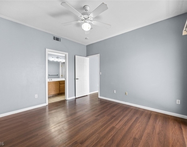 5855 Valley Drive - Photo Thumbnail 10