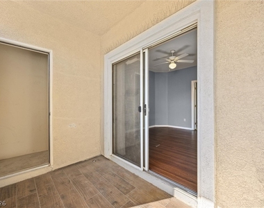 5855 Valley Drive - Photo Thumbnail 14