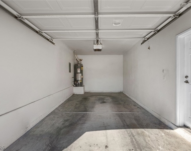 5855 Valley Drive - Photo Thumbnail 19