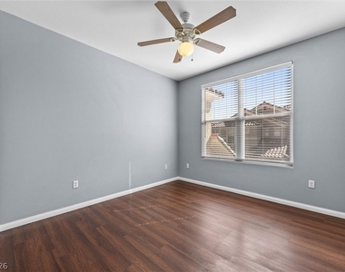 5855 Valley Drive - Photo Thumbnail 15