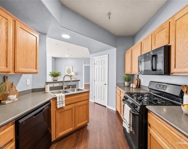 5855 Valley Drive - Photo Thumbnail 4