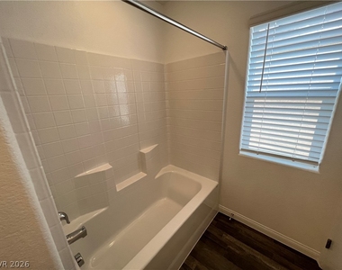 5340 Loxley Court - Photo Thumbnail 7