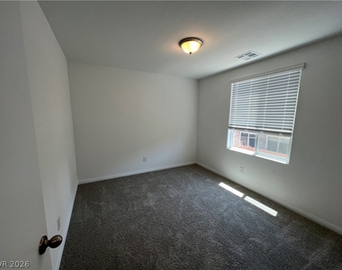 5340 Loxley Court - Photo Thumbnail 14