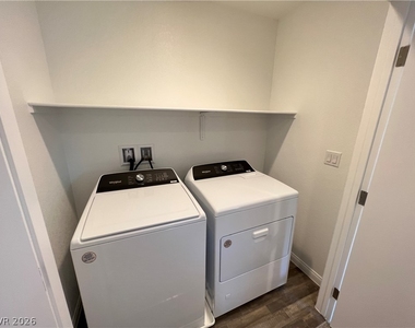 5340 Loxley Court - Photo Thumbnail 5