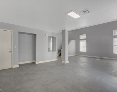 2513 Sea Venture Drive - Photo Thumbnail 9
