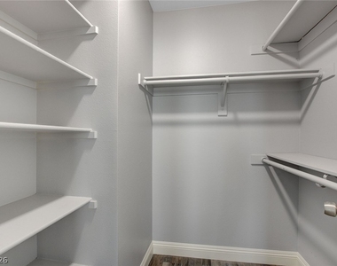 2513 Sea Venture Drive - Photo Thumbnail 23