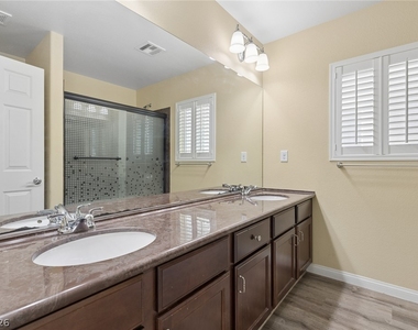 8194 Duncan Peak Court - Photo Thumbnail 13