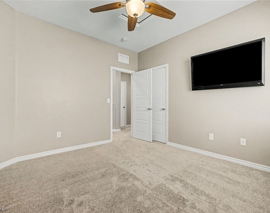 3935 Henny Avenue - Photo Thumbnail 32