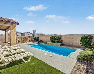 3935 Henny Avenue - Photo Thumbnail 41