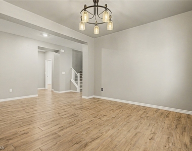 3935 Henny Avenue - Photo Thumbnail 6