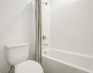 3935 Henny Avenue - Photo Thumbnail 37
