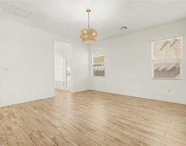 3935 Henny Avenue - Photo Thumbnail 24