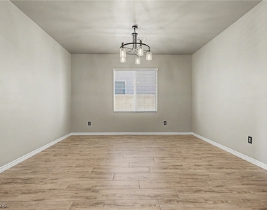 3935 Henny Avenue - Photo Thumbnail 5