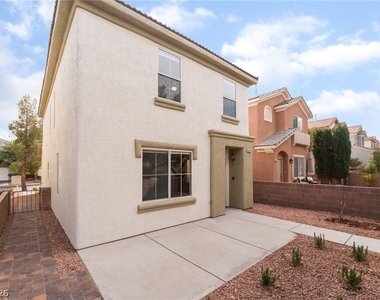 9920 Via Delores Avenue - Photo Thumbnail 2