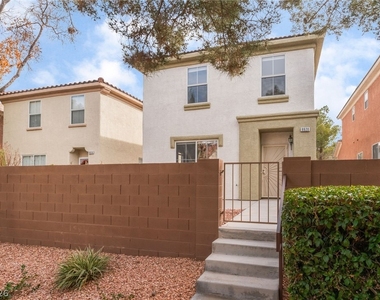 9920 Via Delores Avenue - Photo Thumbnail 4