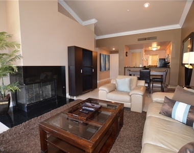 220 E Flamingo Road - Photo Thumbnail 3