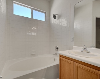 10369 Bent Willow Avenue - Photo Thumbnail 44